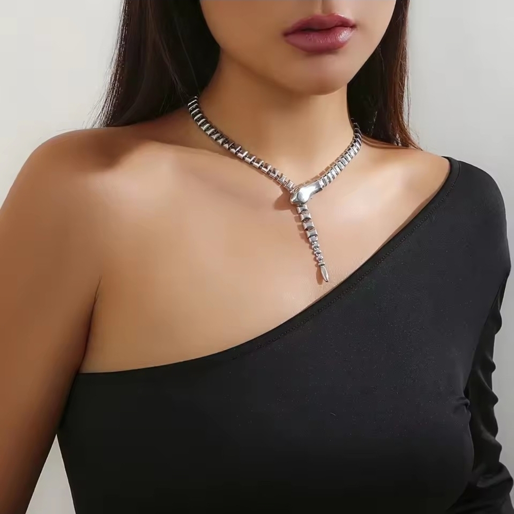 Polished Silver Box-Link Lariat Necklace